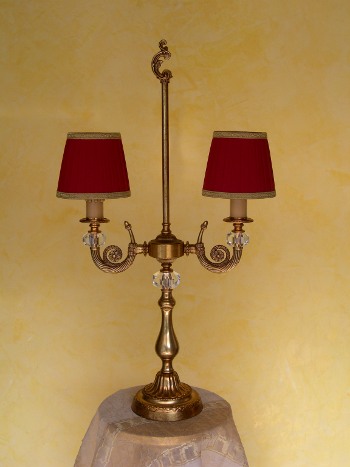 LAMPADA TIZIANA: REALIZZATA IN OTTONE E CRISTALLI CON PARALUMI PLISSETTATI PARALUME:PERSONALIZZATO,AVORIO,PERGAMENA,GIALLO ORO,BORDEAUX<br>BASE:ORO FRANCESE,ORO ANTICO,SILVER ANTICHIZZATO